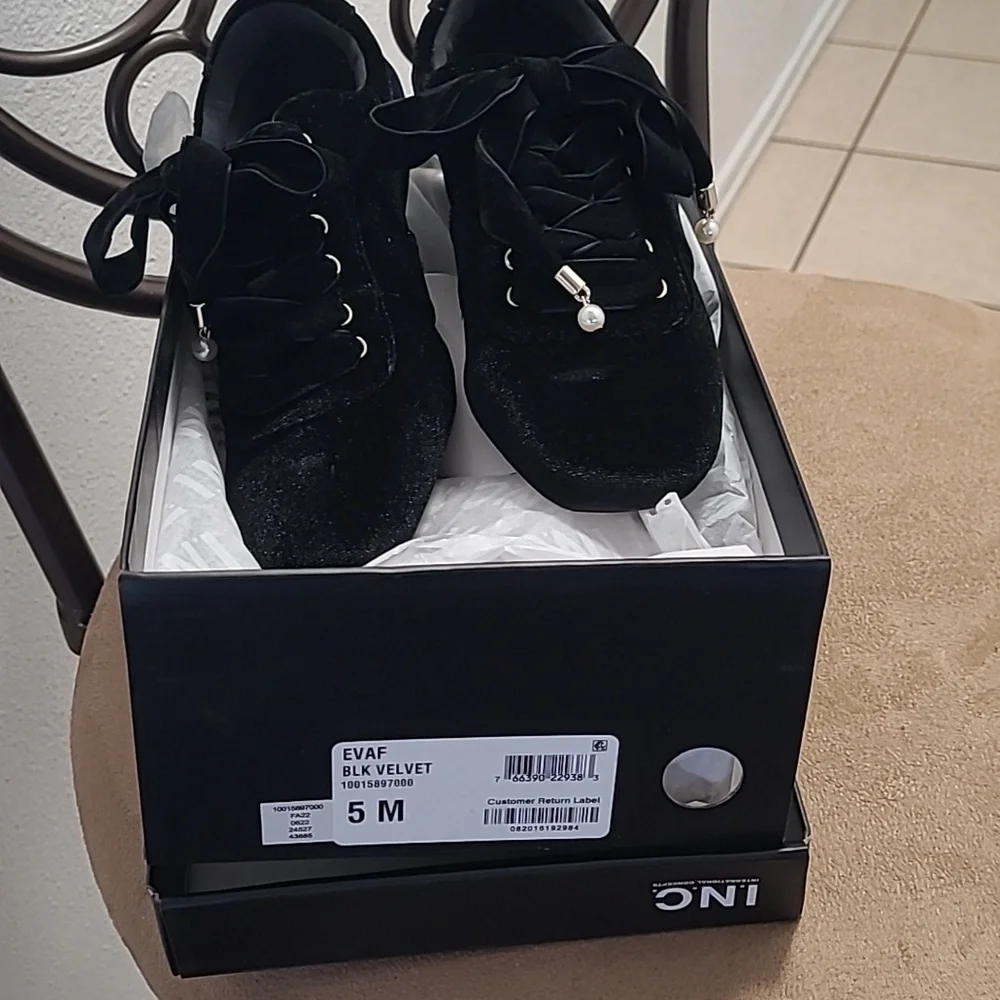 INC International Concepts Black Velvet Flats - Picture 9 of 9